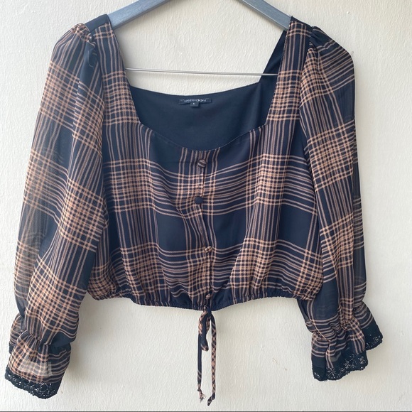 Plaid Crop Top - Picture 1 of 5